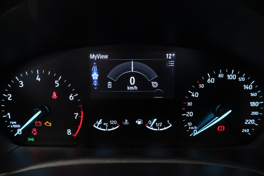 Ford FOCUS Wagon 1.0 EcoBoost Hybrid Titanium Cruise/Climate Keyless Trekhaak NAP