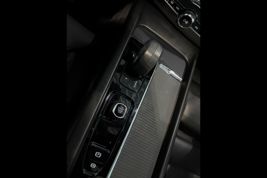 Volvo XC60 T6 Aut. Long Range Inscription ACC Stoelverwarming Leder 350pk