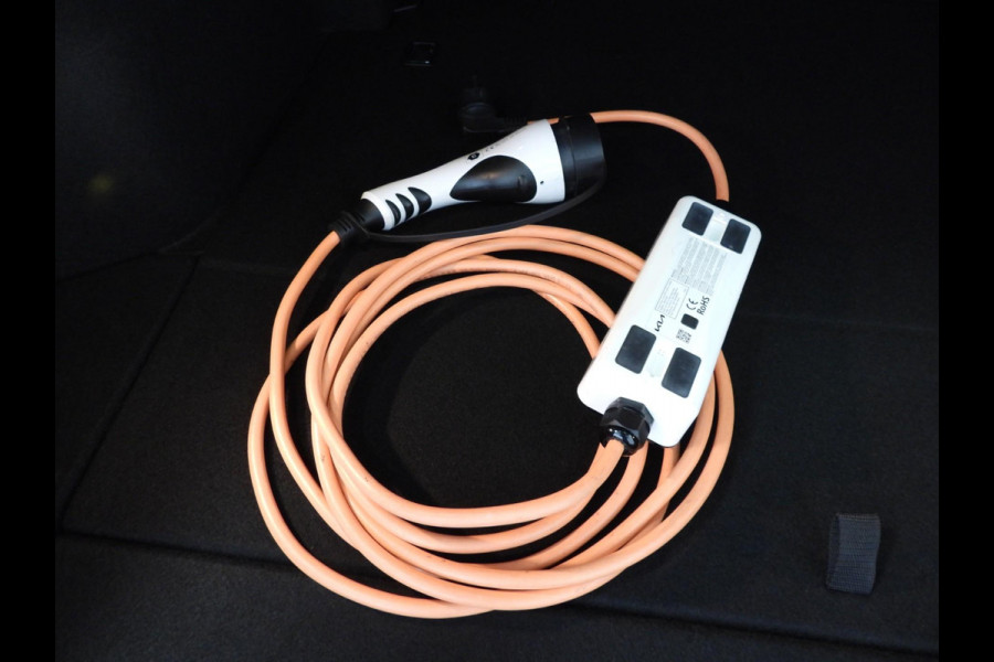 Kia Ceed Sportswagon 1.6 GDI PHEV Plug-In DynamicLine NAVI-APP/CAMERA/LED/16"LMV!