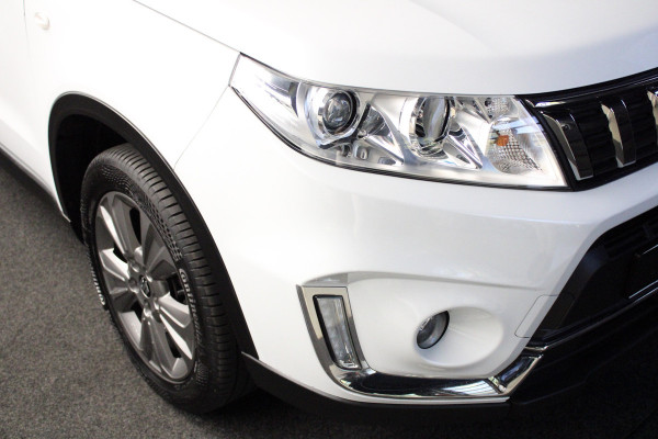 Suzuki Vitara 1.0 Boosterjet S. Navi Camera Climate Cruise Stoelverwarming Metallic lak LM velgen