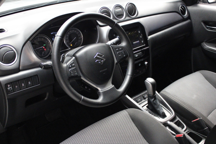 Suzuki Vitara 1.0 Boosterjet S. Navi Camera Climate Cruise Stoelverwarming Metallic lak LM velgen