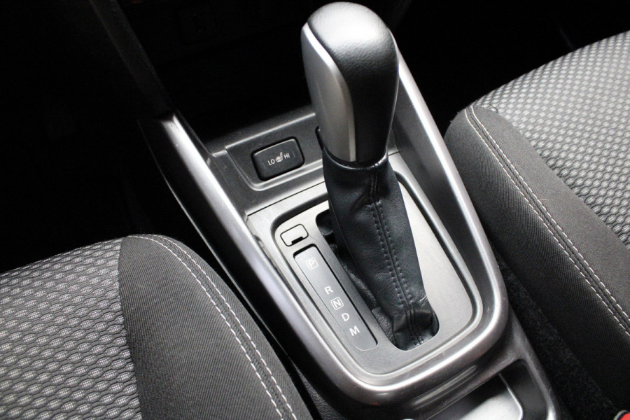 Suzuki Vitara 1.0 Boosterjet S. Navi Camera Climate Cruise Stoelverwarming Metallic lak LM velgen