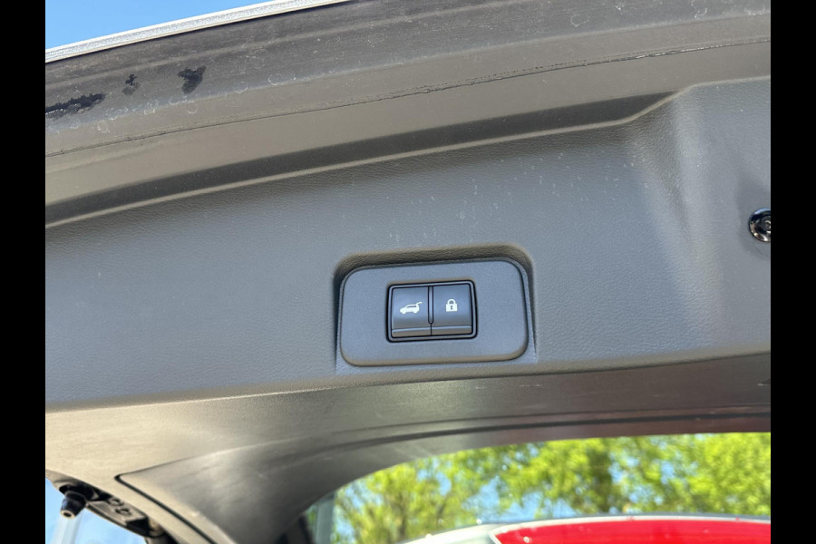 Nissan X-Trail N-Connecta Family Pack | VOLLEDIGE FABRIEKS GARANTIE TOT 03-2028 | VOOR & ACHTERSTOELEN VERWARMD | STUURWIEL VERWARMD | 7 PERSOONS! | KEYLESS | DODE HOEK | 360 CAMERA | APPLECARPLAY | ADAP. CRUISE |