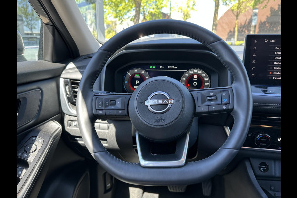 Nissan X-Trail N-Connecta Family Pack | VOLLEDIGE FABRIEKS GARANTIE TOT 03-2028 | VOOR & ACHTERSTOELEN VERWARMD | STUURWIEL VERWARMD | 7 PERSOONS! | KEYLESS | DODE HOEK | 360 CAMERA | APPLECARPLAY | ADAP. CRUISE |