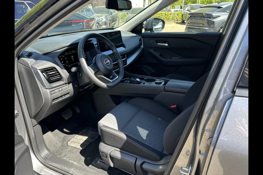 Nissan X-Trail N-Connecta Family Pack | VOLLEDIGE FABRIEKS GARANTIE TOT 03-2028 | VOOR & ACHTERSTOELEN VERWARMD | STUURWIEL VERWARMD | 7 PERSOONS! | KEYLESS | DODE HOEK | 360 CAMERA | APPLECARPLAY | ADAP. CRUISE |