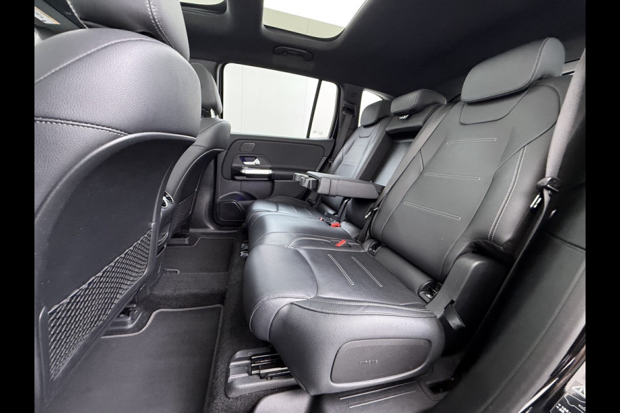 Mercedes-Benz EQB 250 AMG Line 7-Persoons Leder Panoramadak SOH 95% Adap.Cruise Navi Camera Stoelverwarming Pdc Night-pakket Elek.Achterklep Lmv 19" Privacy Glas Led DAB