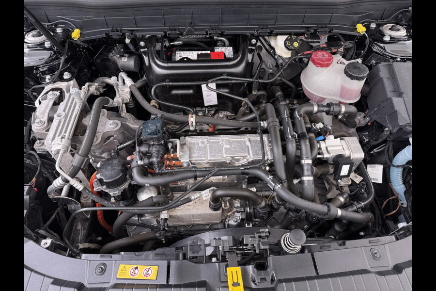 Mercedes-Benz EQB 250 AMG Line 7-Persoons Leder Panoramadak SOH 95% Adap.Cruise Navi Camera Stoelverwarming Pdc Night-pakket Elek.Achterklep Lmv 19" Privacy Glas Led DAB