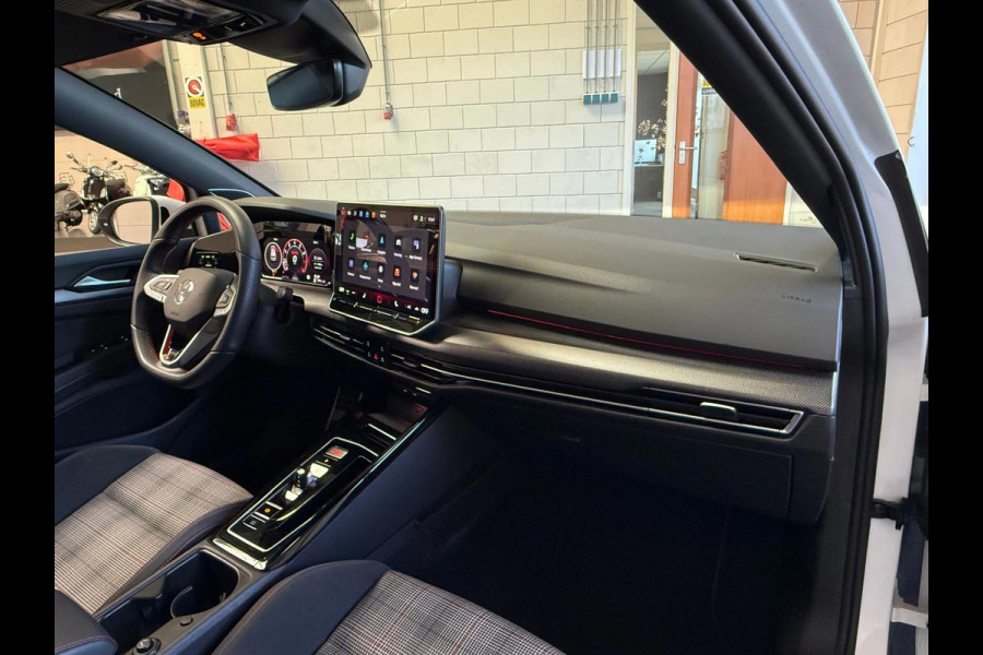 Volkswagen Golf 8.5 GTI Facelift 2.0 TSI 265PK PANO,IQ,HUD,Trekhaak