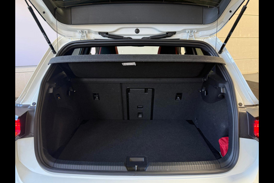 Volkswagen Golf 8.5 GTI Facelift 2.0 TSI 265PK PANO,IQ,HUD,Trekhaak