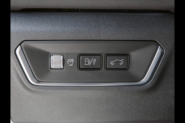 Lynk & Co 01 1.5 Black Edition Panoramadak|Trekhaak|Camera|ACC|Stoelverwarming|Navi|Carplay