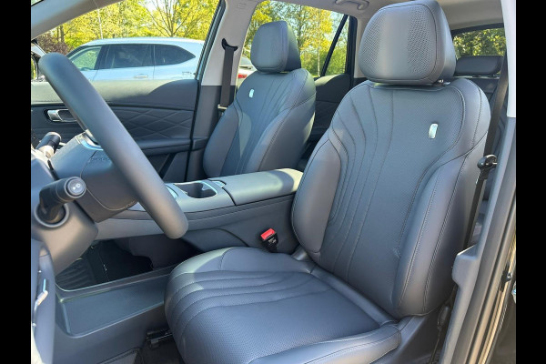 GEELY Starray EM-i 1.5 Max+ | Panorama | Stoelen voor & achter verwarmd | Memory Seats | 360 Camera | 19 Inch LMV | 136km elektrisch bereik