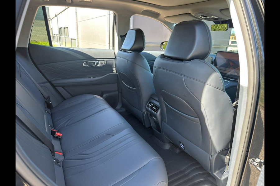 GEELY Starray EM-i 1.5 Max+ | Panorama | Stoelen voor & achter verwarmd | Memory Seats | 360 Camera | 19 Inch LMV | 136km elektrisch bereik