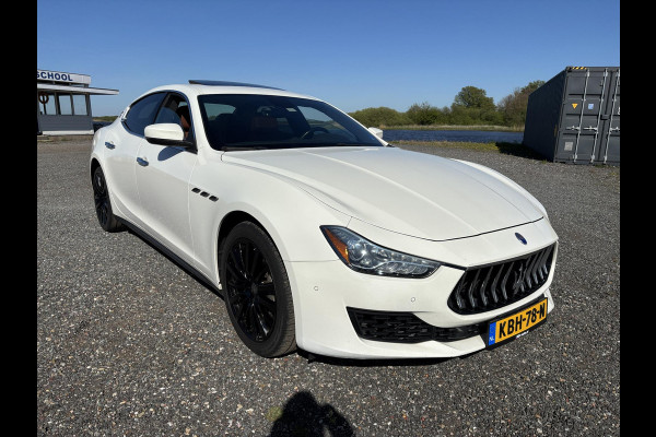 Maserati Ghibli S GranLusso 3.0 V6 Twin Turbo 411 pk