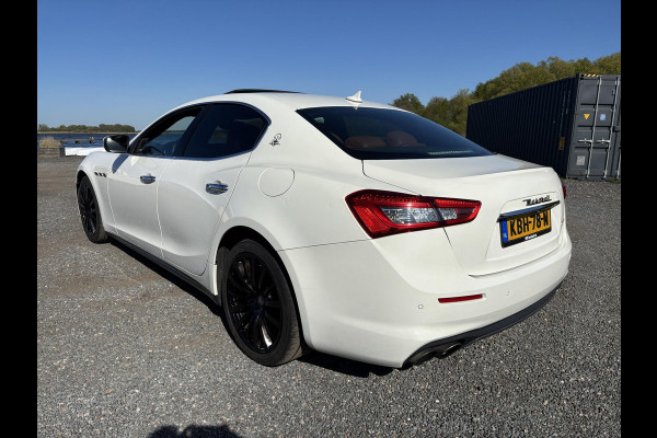 Maserati Ghibli S GranLusso 3.0 V6 Twin Turbo 411 pk