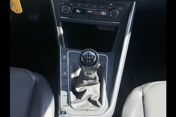Volkswagen Polo 1.0 TSI Highline | Camera | PDC | Carplay | Half-leder