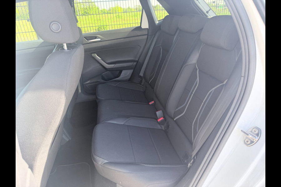 Volkswagen Polo 1.0 TSI Highline | Camera | PDC | Carplay | Half-leder