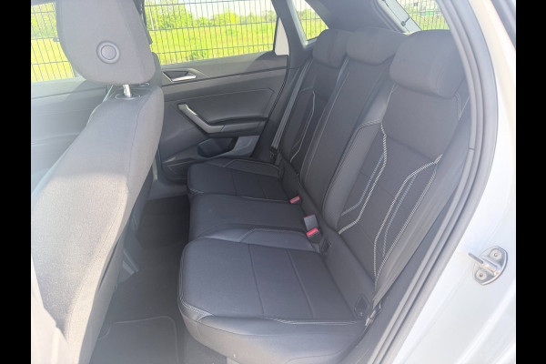Volkswagen Polo 1.0 TSI Highline | Camera | PDC | Carplay | Half-leder