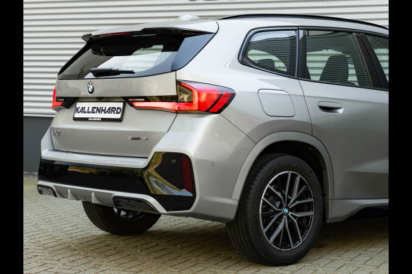 BMW X1 sDrive18i M-Sport - Camera - LED - Comfort Acces - Stoelverwarming