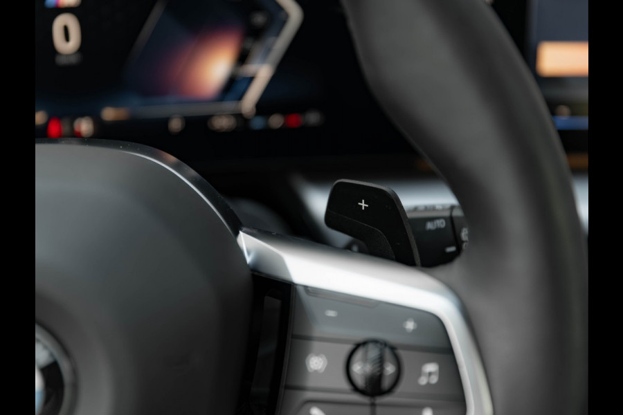 BMW X1 sDrive18i M-Sport - Camera - LED - Comfort Acces - Stoelverwarming