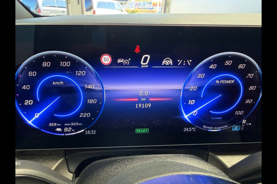 Mercedes-Benz EQV 300 L2 8-pers AMG Facelift - Exterieur pakket - 360 - Elec. deuren - Vol Opties - Incl. Garantie