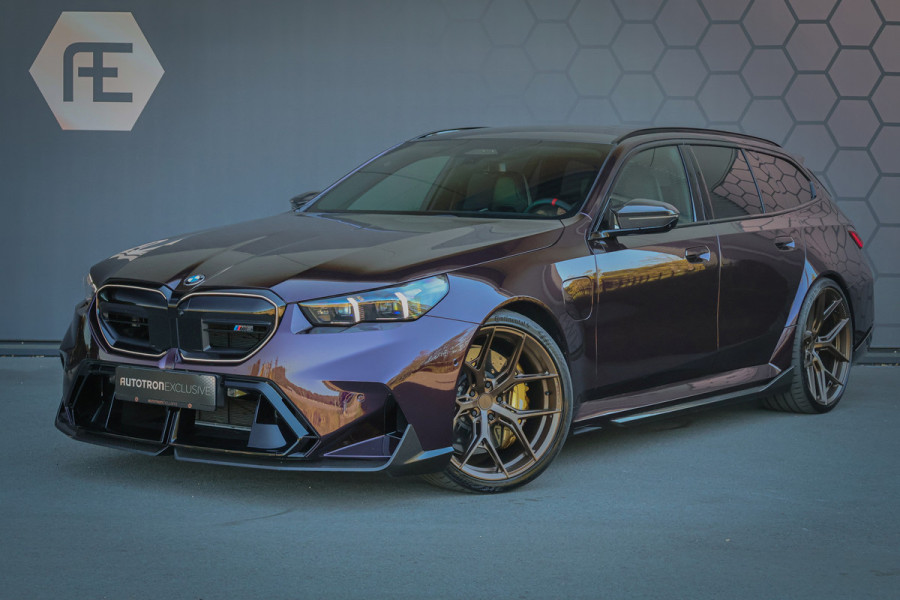 BMW M5-serie Touring M5 TOURING | AKRAPOVIC | VOSSEN VELGEN | KERAMISCH | FULL KLEUREN PPF | FULL CARBON EXTERIEUR M PERFORMANCE | 360 CAMERA | ACC |