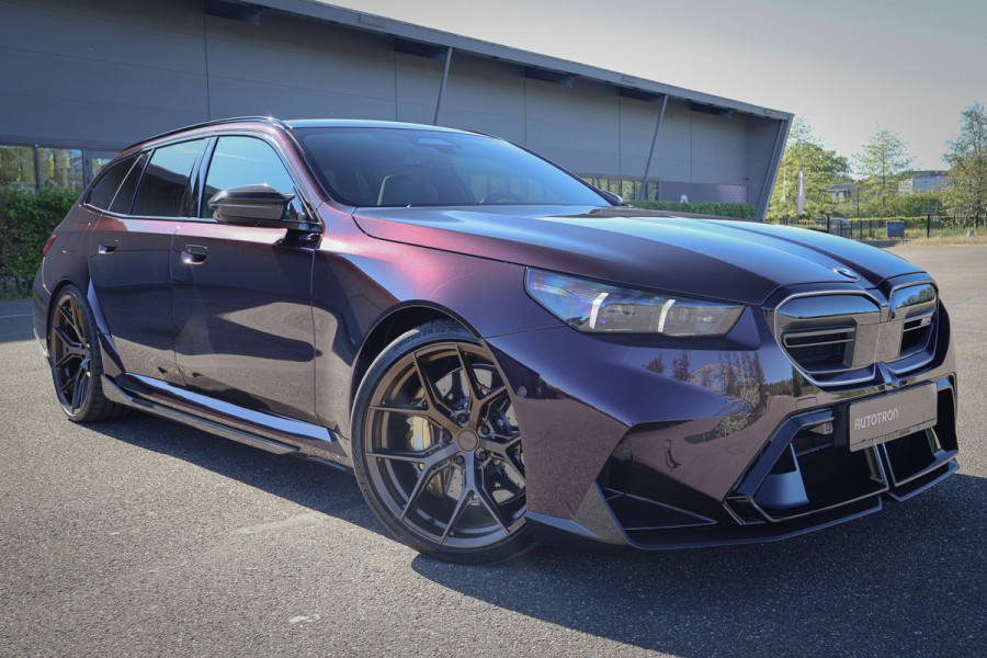 BMW M5-serie Touring M5 TOURING | AKRAPOVIC | VOSSEN VELGEN | KERAMISCH | FULL KLEUREN PPF | FULL CARBON EXTERIEUR M PERFORMANCE | 360 CAMERA | ACC |