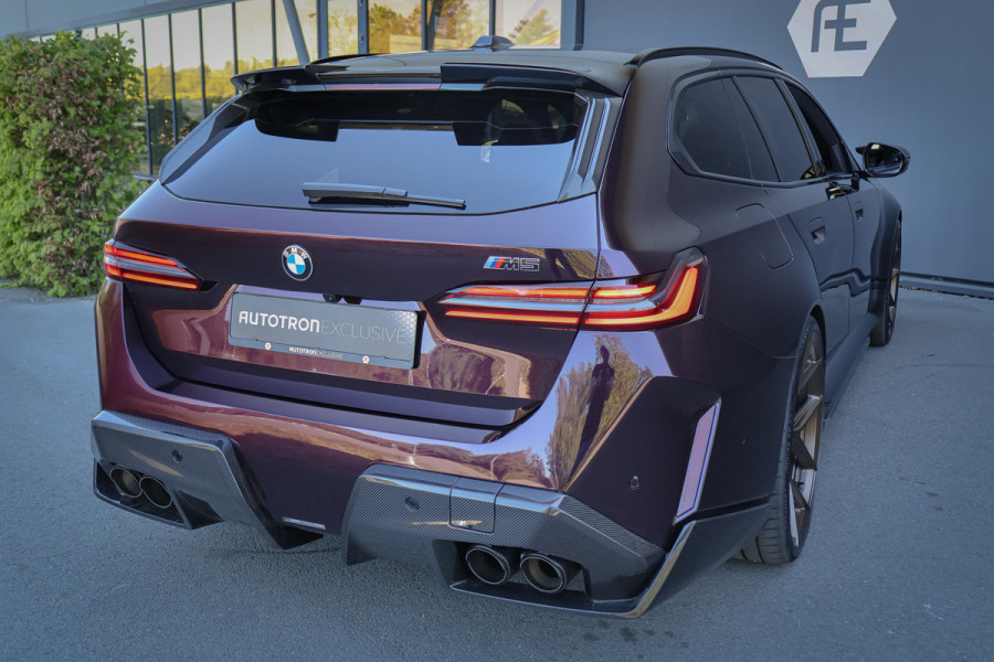 BMW M5-serie Touring M5 TOURING | AKRAPOVIC | VOSSEN VELGEN | KERAMISCH | FULL KLEUREN PPF | FULL CARBON EXTERIEUR M PERFORMANCE | 360 CAMERA | ACC |