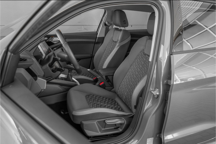 Audi A1 Sportback 30 TFSI S Edition Parkeerhulp Camera CarPlay