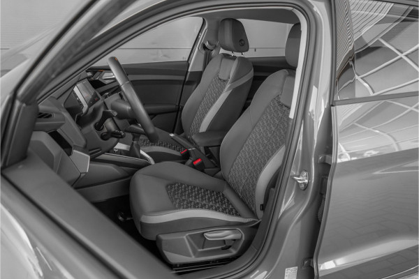 Audi A1 Sportback 30 TFSI S Edition Parkeerhulp Camera CarPlay