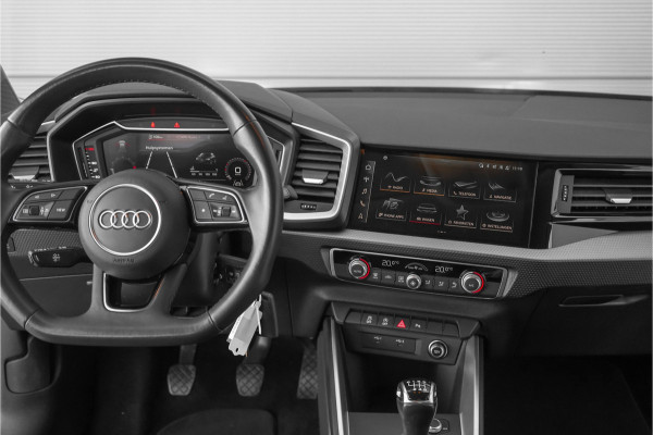 Audi A1 Sportback 30 TFSI S Edition Parkeerhulp Camera CarPlay
