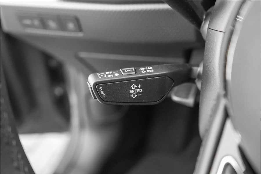Audi A1 Sportback 30 TFSI S Edition Parkeerhulp Camera CarPlay