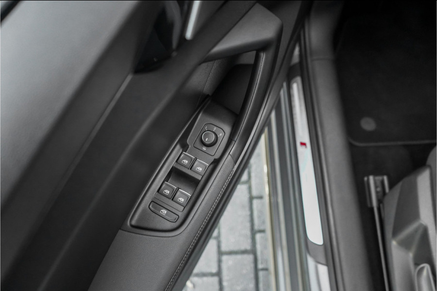 Audi A1 Sportback 30 TFSI S Edition Parkeerhulp Camera CarPlay
