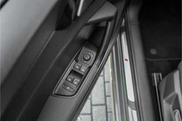 Audi A1 Sportback 30 TFSI S Edition Parkeerhulp Camera CarPlay
