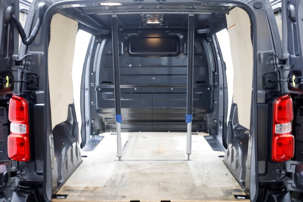 Peugeot Expert 1.5 BlueHDI 120pk Standard Premium Airco/Navi/Camera/2x Schuifdeur 04-2021