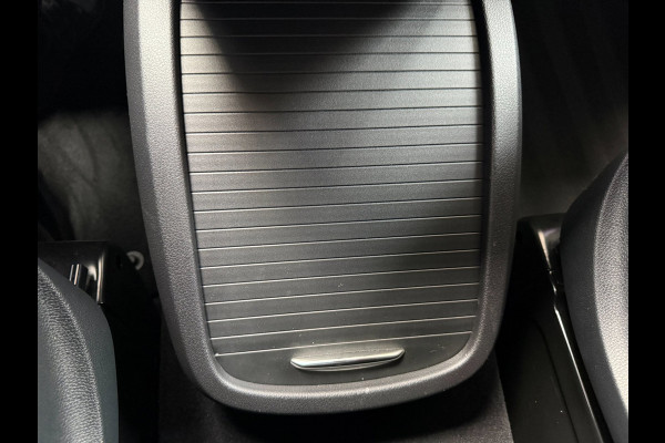 Mercedes-Benz EQV 300 L2 8-pers AMG Facelift - Inter. & Exterieur pakket - 360 - Elec. deuren - Vol Opties - Incl. Garantie