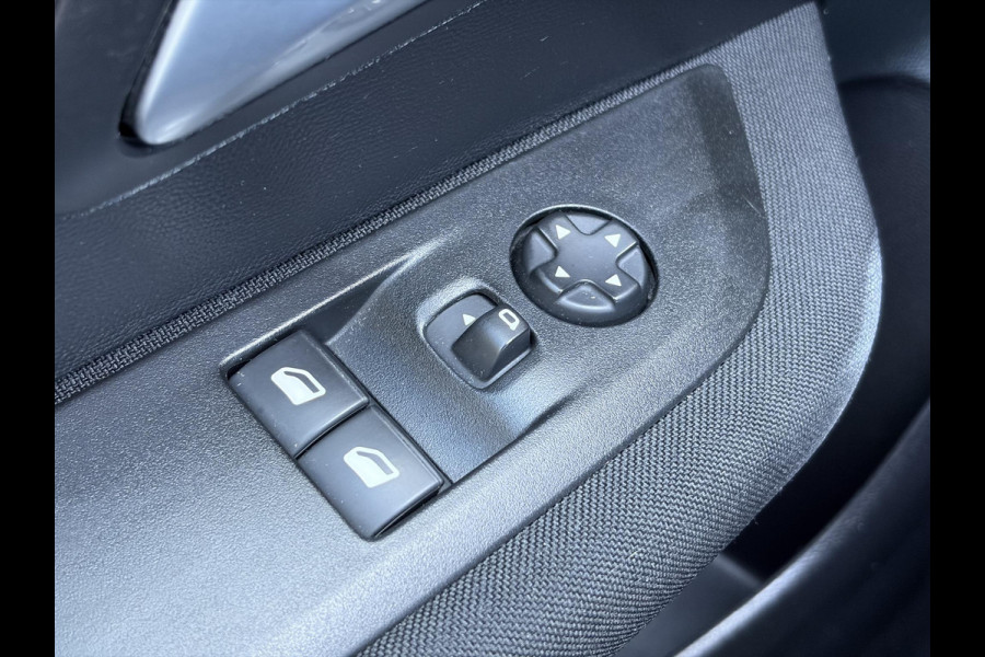 Peugeot 208 1.2 PureTech Blue Lease Active 2e Eigenaar,Navi,D-riem vv 07-2025,Pdc,Clima,Cruise,Rijstrooksensor,N.A.P,Bj 12-2019,Apk tot 08-2027