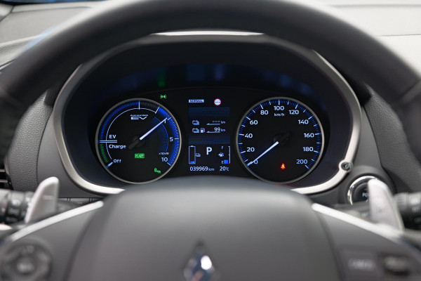 Mitsubishi Eclipse Cross 2.4 PHEV Instyle |Pano|HUD|Leder|360|Trekhaak|