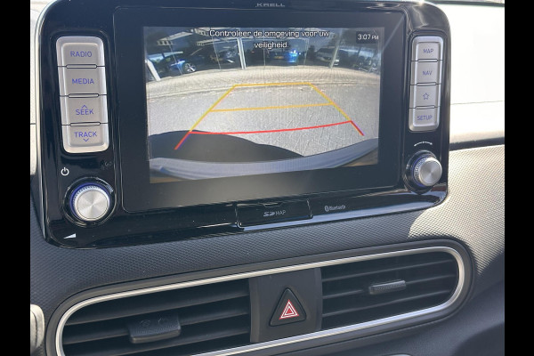 Hyundai Kona EV Premium 64 kWh | SOH: 96,8% | Leder | LED | Camera | Blindspot | Lage km-stand! |