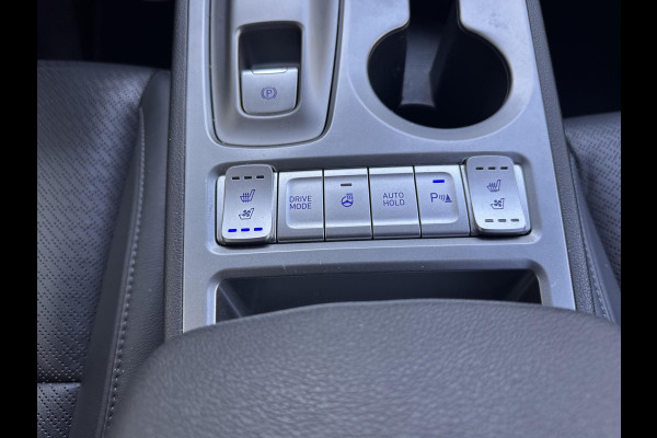 Hyundai Kona EV Premium 64 kWh | SOH: 96,8% | Leder | LED | Camera | Blindspot | Lage km-stand! |