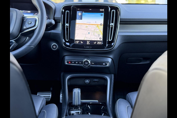 Volvo XC40 1.5 T4 210PK Recharge R-Design |Pano|Leer|Winterpakket|Cam|20"
