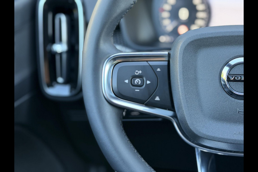 Volvo XC40 1.5 T4 210PK Recharge R-Design |Pano|Leer|Winterpakket|Cam|20"