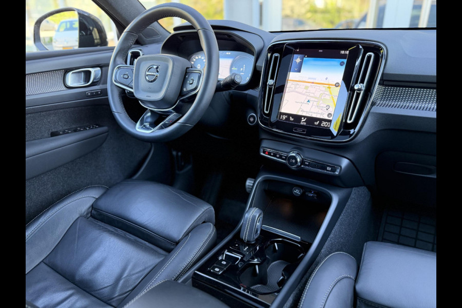 Volvo XC40 1.5 T4 210PK Recharge R-Design |Pano|Leer|Winterpakket|Cam|20"