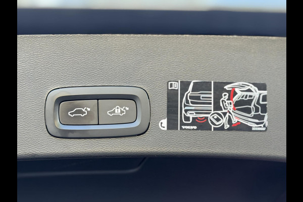 Volvo XC40 1.5 T4 210PK Recharge R-Design |Pano|Leer|Winterpakket|Cam|20"