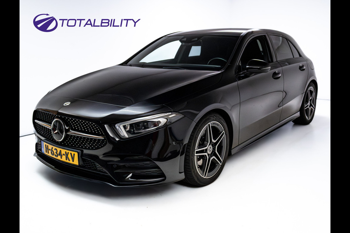 Mercedes-Benz A-Klasse 180 Business Solution AMG Night Upgrade | Adaptive-cruise | Navigatie | Stoelverwarming Sfeerverlichting, Live traffic info, All-season, Camera