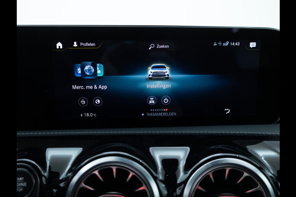 Mercedes-Benz A-Klasse 180 Business Solution AMG Night Upgrade | Adaptive-cruise | Navigatie | Stoelverwarming Sfeerverlichting, Live traffic info, All-season, Camera