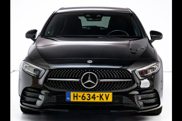 Mercedes-Benz A-Klasse 180 Business Solution AMG Night Upgrade | Adaptive-cruise | Navigatie | Stoelverwarming Sfeerverlichting, Live traffic info, All-season, Camera