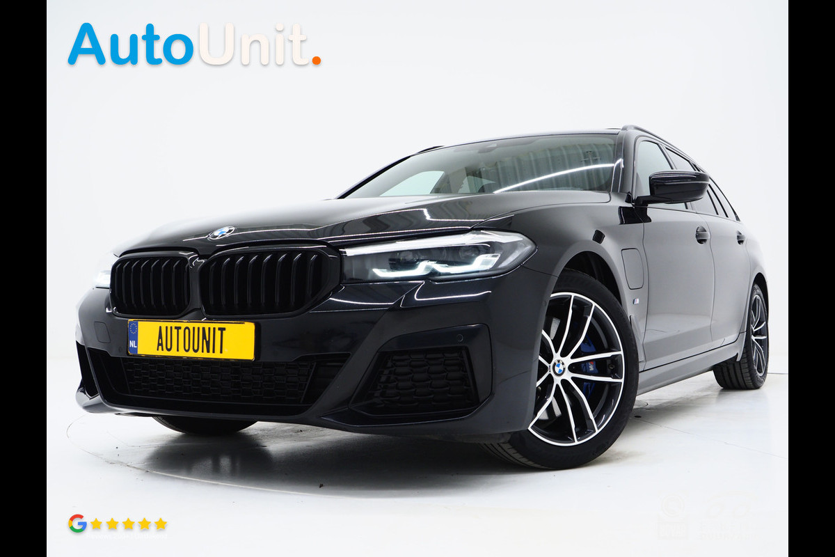 BMW 5 Serie Touring 530e M Sport Shadow Line | Panoramadak | Trekhaak | Keyless | Sportstuur | Sfeerlicht | Camera | LED | Carplay