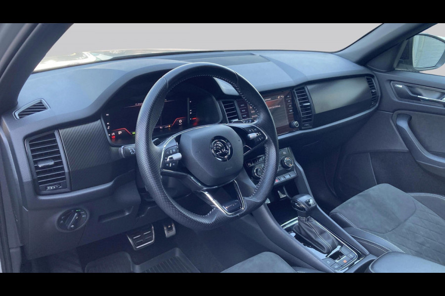 Škoda Kodiaq 1.5 TSI DSG Sportline Business | Trekhaak | Matrix-LED | Camera | Navi | Memory