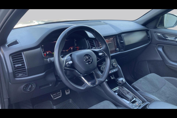 Škoda Kodiaq 1.5 TSI DSG Sportline Business | Trekhaak | Matrix-LED | Camera | Navi | Memory