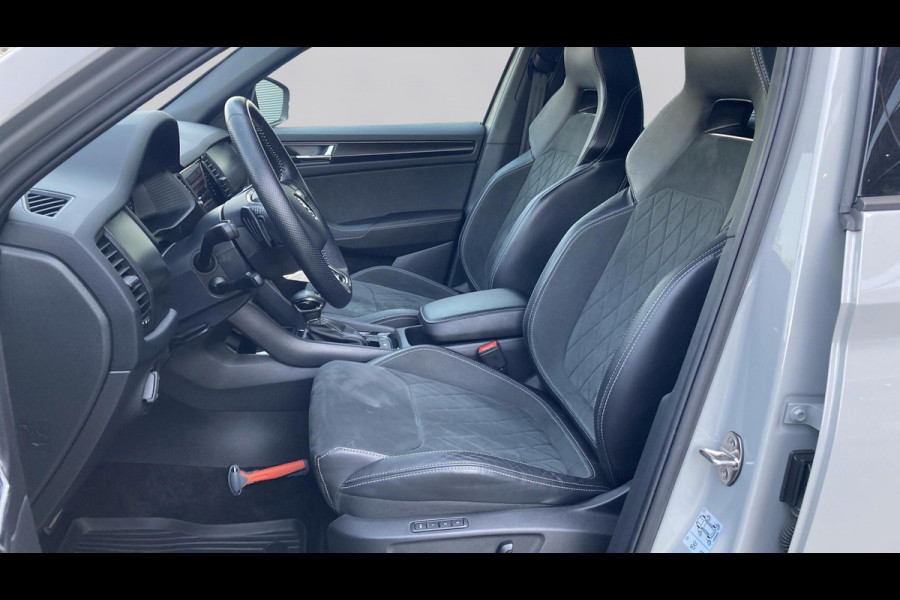 Škoda Kodiaq 1.5 TSI DSG Sportline Business | Trekhaak | Matrix-LED | Camera | Navi | Memory